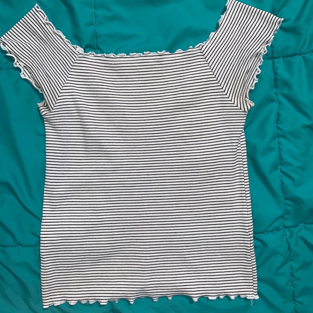 Aeropostale off shoulder shirt